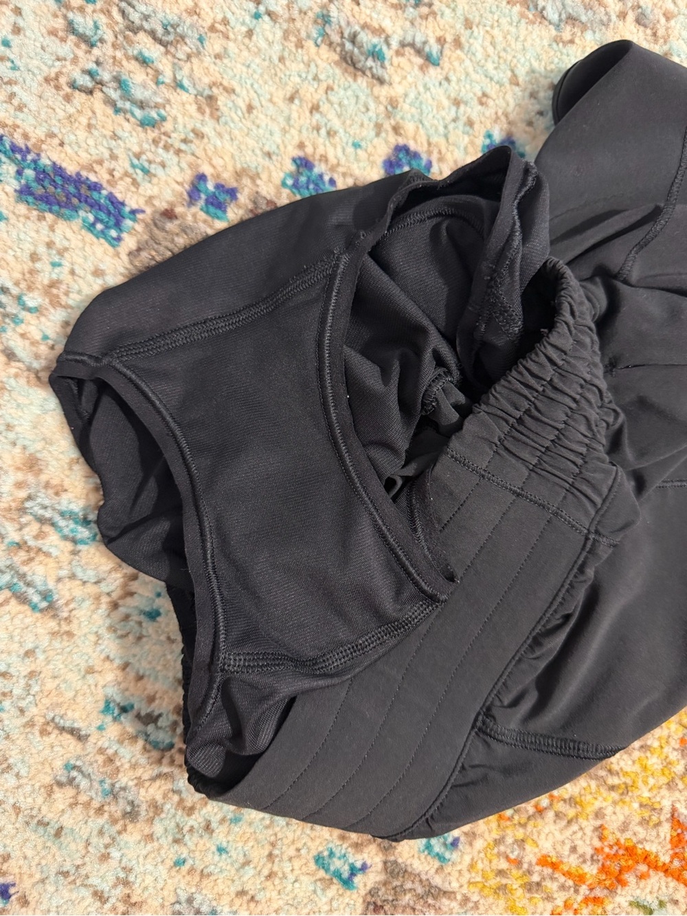 Lululemon hotty hot shorts - Picture 5 of 6